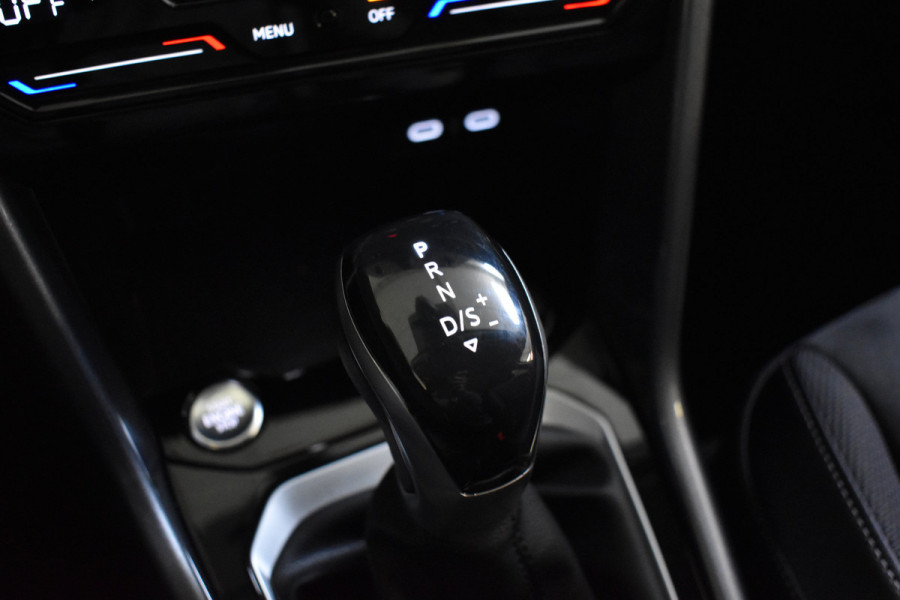 Volkswagen T-Roc 1.5 TSI 150PK DSG STYLE VIRTUAL/CARPLAY/CAMERA