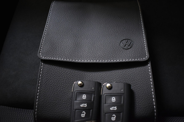 Volkswagen T-Roc 1.5 TSI 150PK DSG STYLE VIRTUAL/CARPLAY/CAMERA