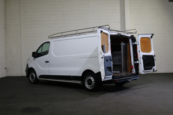 Opel Vivaro 1.6 CDTI 125pk L2 H1 Airco Navigatie Imperiaal Trekhaak Inrichting