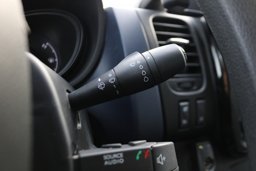 Opel Vivaro 1.6 CDTI 125pk L2 H1 Airco Navigatie Imperiaal Trekhaak Inrichting