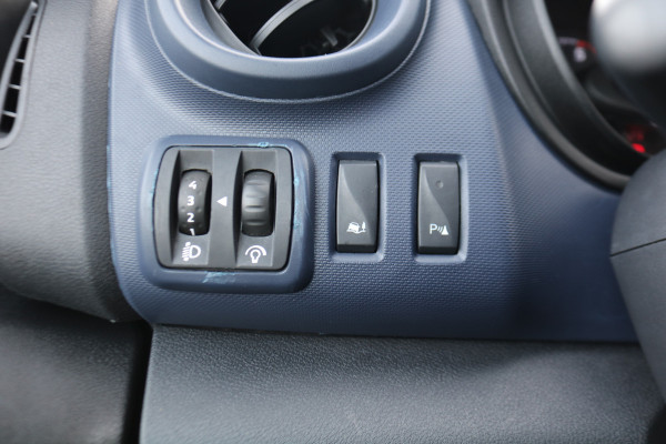 Opel Vivaro 1.6 CDTI 125pk L2 H1 Airco Navigatie Imperiaal Trekhaak Inrichting