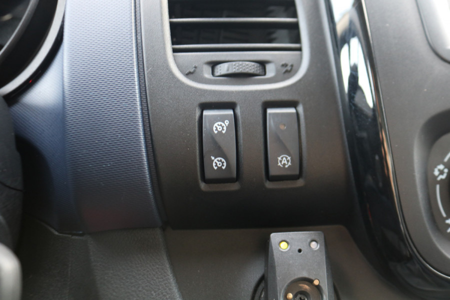 Opel Vivaro 1.6 CDTI 125pk L2 H1 Airco Navigatie Imperiaal Trekhaak Inrichting