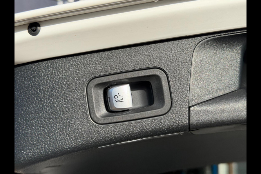 Mercedes-Benz C-Klasse Estate 180 AMG 2017 AUT PANO LEER NAP