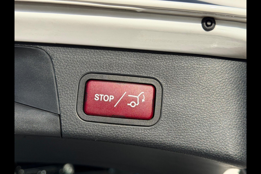 Mercedes-Benz C-Klasse Estate 180 AMG 2017 AUT PANO LEER NAP