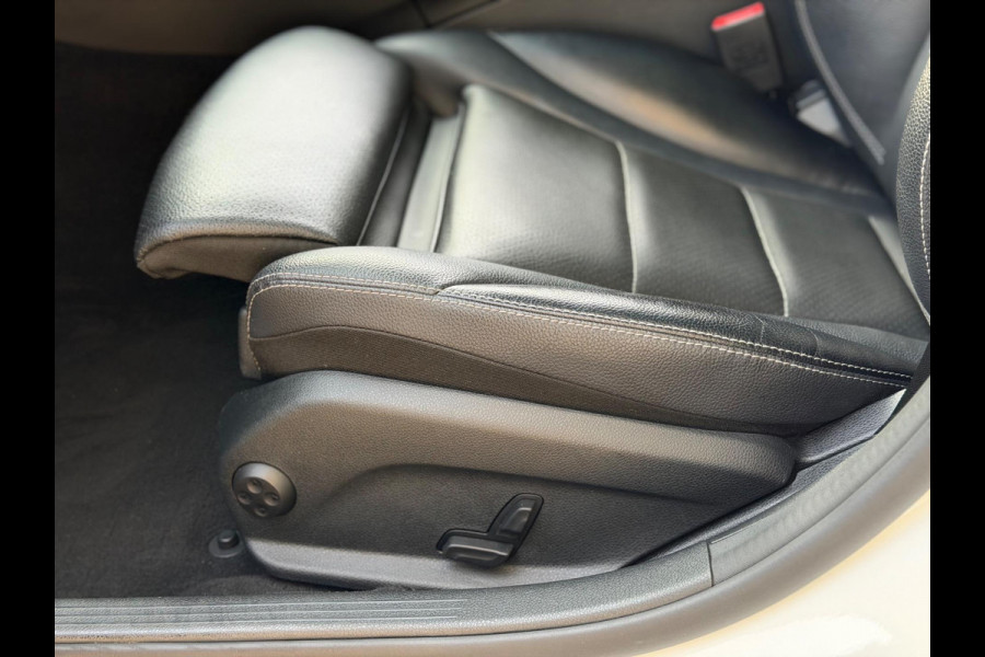 Mercedes-Benz C-Klasse Estate 180 AMG 2017 AUT PANO LEER NAP