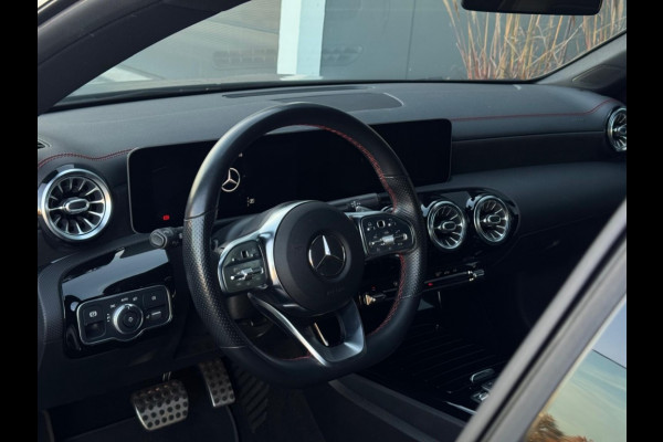 Mercedes-Benz CLA-Klasse Shooting Brake 180 Bns Sol. AMG M21 SFEER WIDESCREEN NAVI PDC