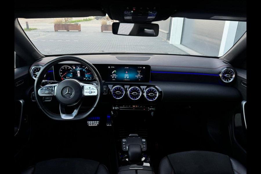 Mercedes-Benz CLA-Klasse Shooting Brake 180 Bns Sol. AMG M21 SFEER WIDESCREEN NAVI PDC