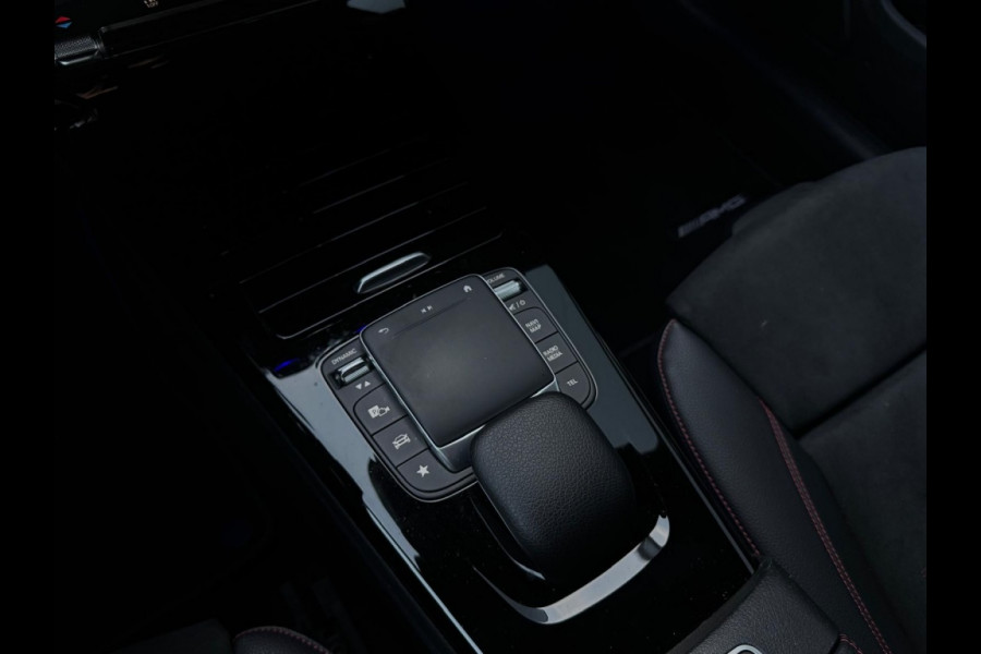 Mercedes-Benz CLA-Klasse Shooting Brake 180 Bns Sol. AMG M21 SFEER WIDESCREEN NAVI PDC