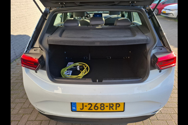 Volkswagen ID.3 First 58kWh Navi Ecc Adap.Cruise Apple Carplay Android Auto Pdc Bluetooth Keyless Led Rijstrooksensor IQ Drive Stoel+Stuurverwarming SOH 90% 1e Eigenaar Origineel Nederlandse Auto