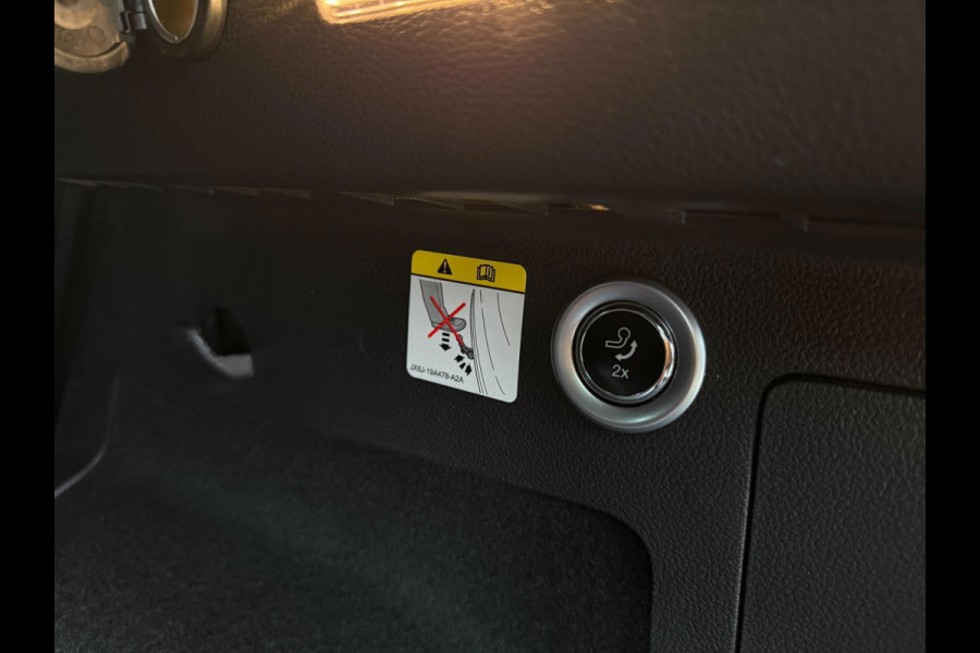 Ford Kuga 1.5 ST-Line 4x4 Aut. | Leder | ACC | Camera | Elek. Achterklep | Trekhaak