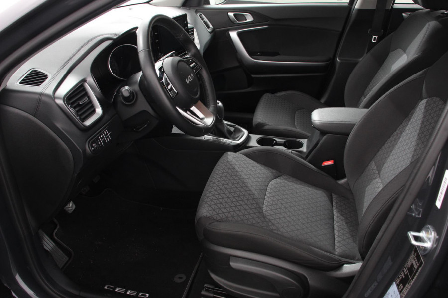 Kia Ceed 1.0 T-GDi Comfort Navigatie Apple Carplay/ Android Auto Camera DAB Airco Stoelverwarming Cruise Control