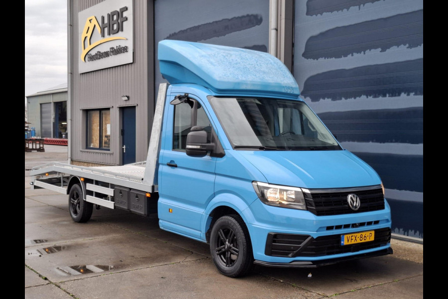 Volkswagen Crafter 35 2.0 TDI L4 Trendline OPRIJWAGEN / AMBULANCE / TRAILER / EURO 6 / LAADVERMOGEN 1500 KG !!