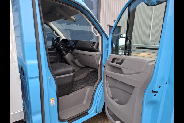 Volkswagen Crafter 35 2.0 TDI L4 Trendline OPRIJWAGEN / AMBULANCE / TRAILER / EURO 6 / LAADVERMOGEN 1500 KG !!