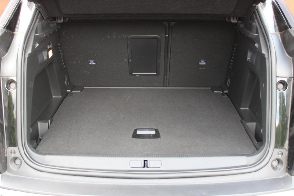 Peugeot 3008 1.2 Hybrid 136PK GT | 360° CAMERA | NAVIGATIE | ADAPTIVE CRUISE CONTROL | APPLE CARPLAY/ANDROID AUTO | CLIMATE CONTROL | 18" LICHTMETALEN VELGEN | DODEHOEK DETECTIE | KEYLESS ENTRY/START | FULL LED KOPLAMPEN | PARKEERSENSOREN VOOR EN ACHTER | DAB+ RADIO | LANE ASSIST |