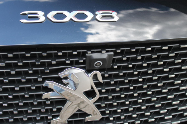 Peugeot 3008 1.2 Hybrid 136PK GT | 360° CAMERA | NAVIGATIE | ADAPTIVE CRUISE CONTROL | APPLE CARPLAY/ANDROID AUTO | CLIMATE CONTROL | 18" LICHTMETALEN VELGEN | DODEHOEK DETECTIE | KEYLESS ENTRY/START | FULL LED KOPLAMPEN | PARKEERSENSOREN VOOR EN ACHTER | DAB+ RADIO | LANE ASSIST |