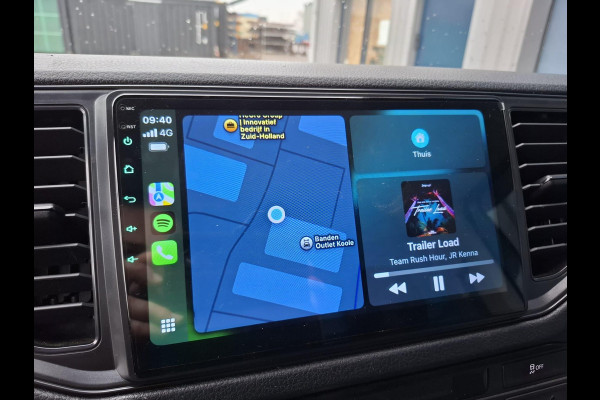 Volkswagen Crafter 35 2.0 TDI L4 Trendline OPRIJWAGEN / AMBULANCE / TRAILER / EURO 6 / LAADVERMOGEN 1500 KG !!