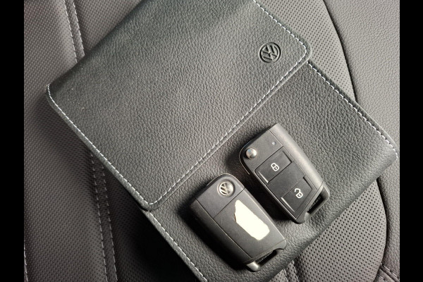 Volkswagen Crafter 35 2.0 TDI L4 Trendline OPRIJWAGEN / AMBULANCE / TRAILER / EURO 6 / LAADVERMOGEN 1500 KG !!