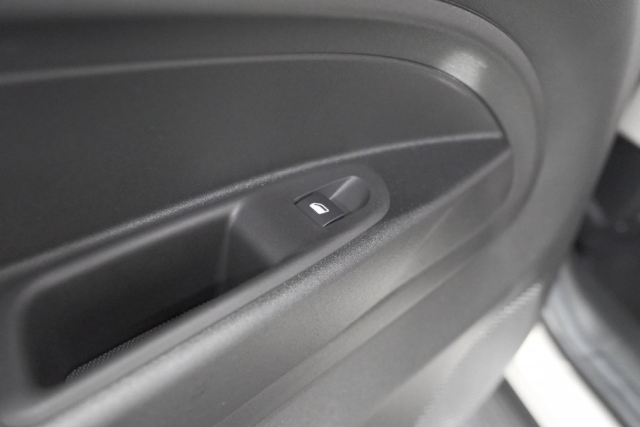 Fiat 600 1.2 Hybrid 100 DCT6 La Prima | Camera | Adaptieve Cruise Control | Dodehoekdetectie | Stoelverwarming