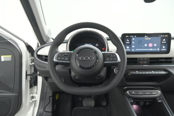 Fiat 600 1.2 Hybrid 100 DCT6 La Prima | Camera | Adaptieve Cruise Control | Dodehoekdetectie | Stoelverwarming