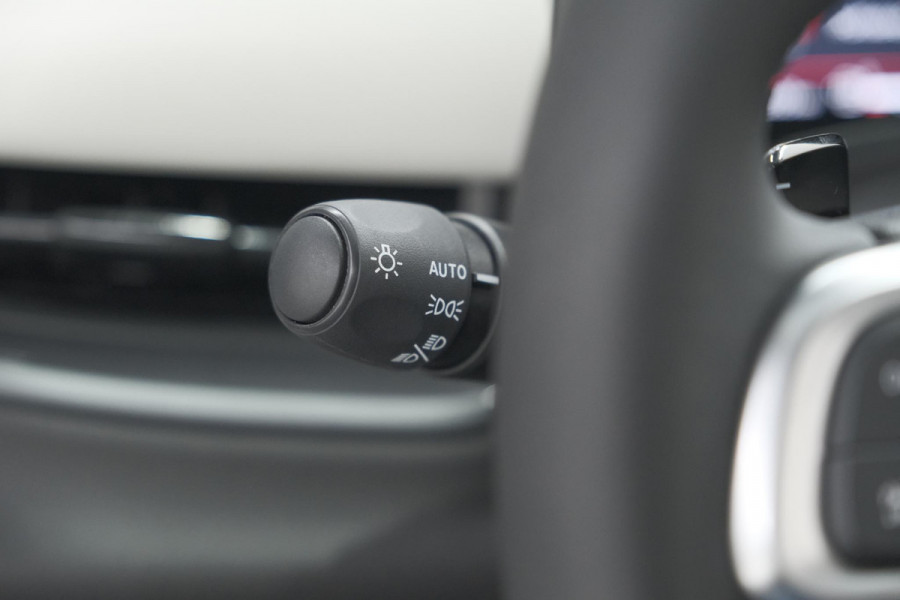 Fiat 600 1.2 Hybrid 100 DCT6 La Prima | Camera | Adaptieve Cruise Control | Dodehoekdetectie | Stoelverwarming