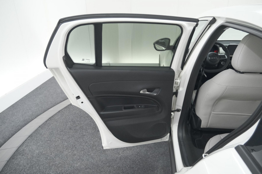 Fiat 600 1.2 Hybrid 100 DCT6 La Prima | Camera | Adaptieve Cruise Control | Dodehoekdetectie | Stoelverwarming