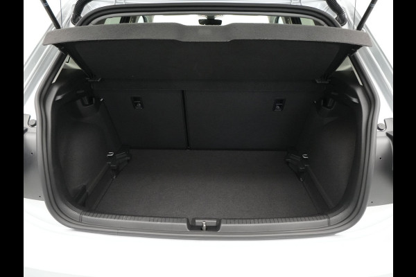 Volkswagen Polo 1.0 TSI 95pk Life Edition Navi via App Acc Pdc Camera Privacy glas Argon
