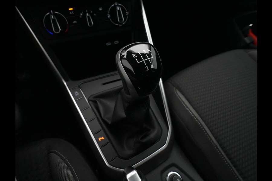 Volkswagen Polo 1.0 TSI 95pk Life Edition Navi via App Acc Pdc Camera Privacy glas Argon