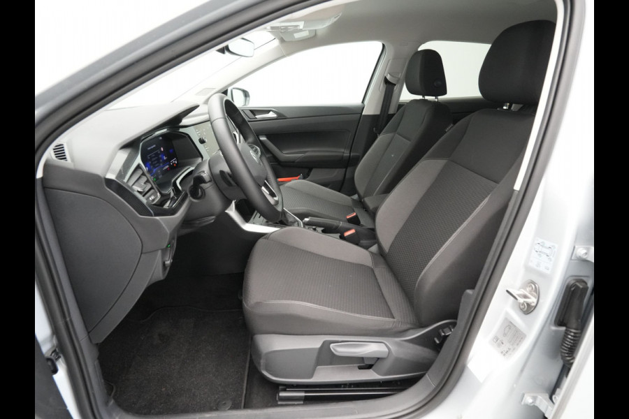 Volkswagen Polo 1.0 TSI 95pk Life Edition Navi via App Acc Pdc Clima Privacy glas Argon