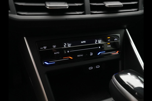 Volkswagen Polo 1.0 TSI 95pk Life Edition Navi via App Acc Pdc Clima Privacy glas Argon