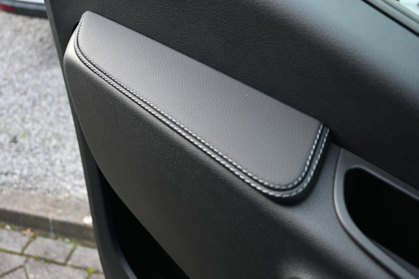 Mercedes-Benz Sprinter 317 CDI L2H2 Pro 3500 kg trekhaak, LED verlichting, Geveerde stoel