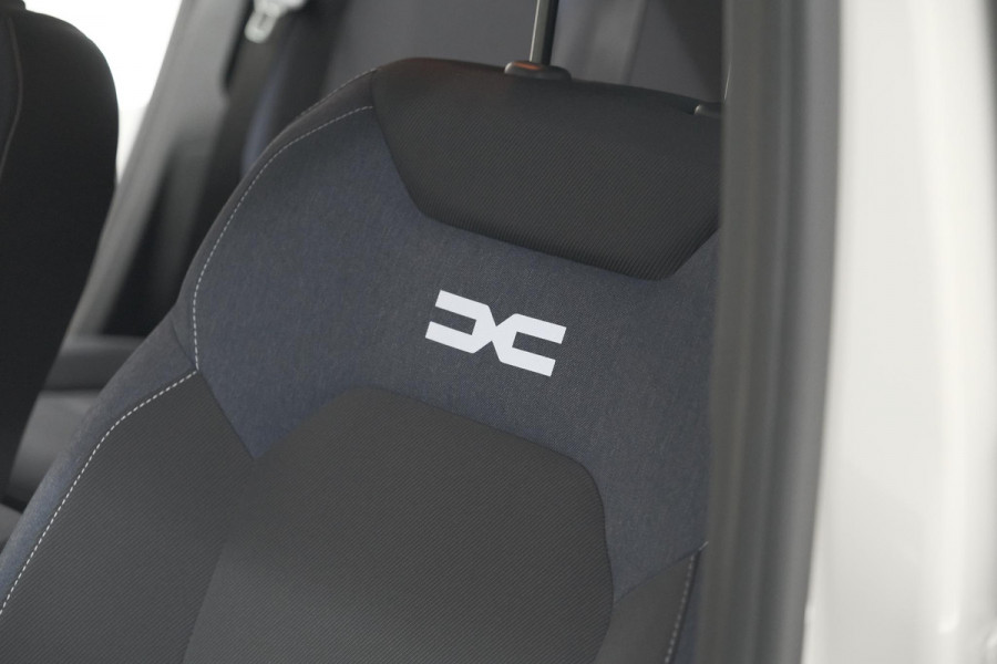 Dacia Duster 1.6 Hybrid 140 Journey | 360 Camera | Pack Winter | Dodehoekdetectie