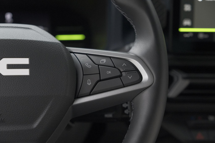 Dacia Duster 1.6 Hybrid 140 Journey | 360 Camera | Pack Winter | Dodehoekdetectie