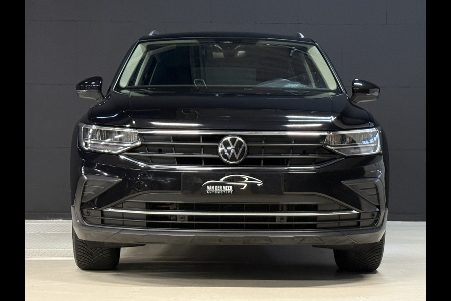 Volkswagen Tiguan 1.5 TSI Active | Apple Carplay | Stoel/Stuurverwarming | ACC | Camera