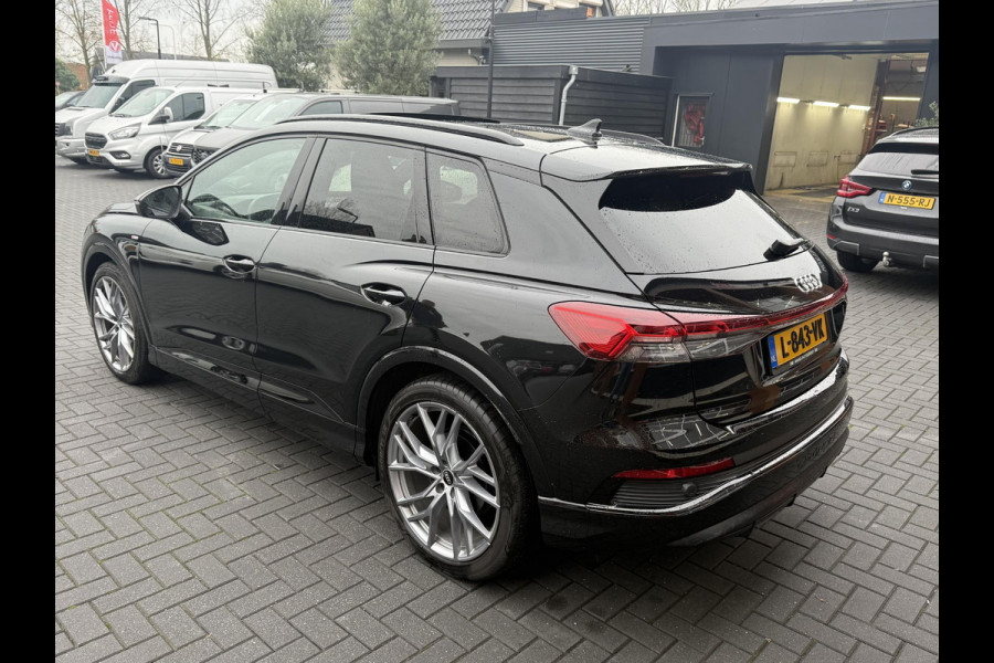 Audi Q4 e-tron 40 Launch edition S Competition 77 kWh | 2X S-Line | Panoramadak | Camera | Sonos |
