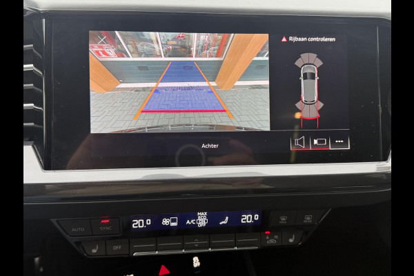 Audi Q4 e-tron 40 Launch edition S Competition 77 kWh | 2X S-Line | Panoramadak | Camera | Sonos |