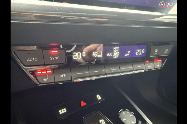 Audi Q4 e-tron 40 Launch edition S Competition 77 kWh | 2X S-Line | Panoramadak | Camera | Sonos |