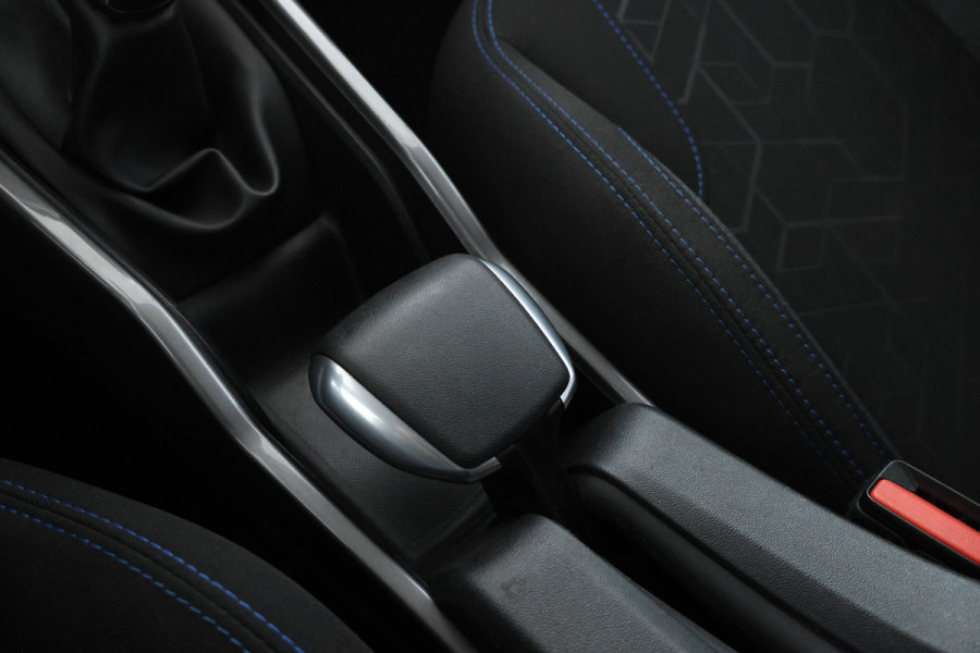 Peugeot 2008 1.2 PureTech Active Navigatie, Led, Climate .