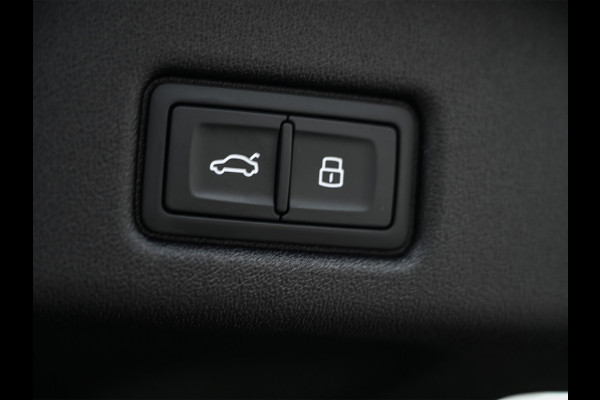 Audi Q5 Sportback 2.0 TFSI 368 PK E-HYBRID QUATTRO S EDITION COMPETITION | S-SEATS ADAPTIVE CRUISE | KEYLESS | STOELVERWARMING | ALCANTA