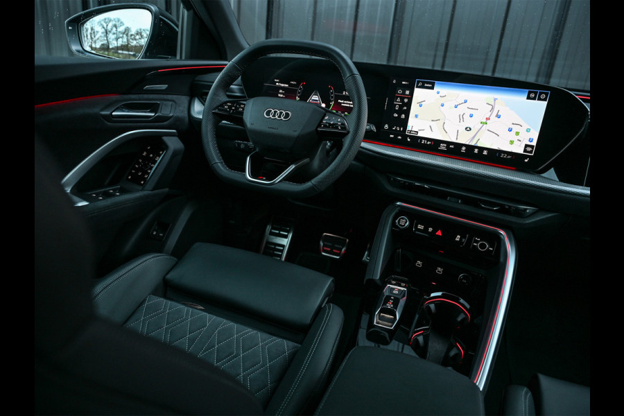 Audi Q5 Sportback 2.0 TFSI 368 PK E-HYBRID QUATTRO S EDITION COMPETITION | AMBIANCE INTERIEUR | TECH PRO PAKKET | HEAD-UP | STOEL- EN ST