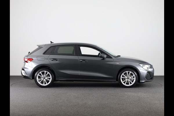 Audi A3 Sportback 40 TFSI e S edition 204pk | Verlengde garantie | Parkeercamera | Adaptieve cruise controle | Optiek pakket zwart Plus | Extra getint glas