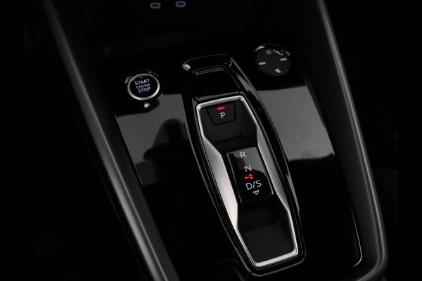 Audi A3 Sportback 40 TFSI e S edition 204pk | Verlengde garantie | Parkeercamera | Adaptieve cruise controle | Optiek pakket zwart Plus | Extra getint glas