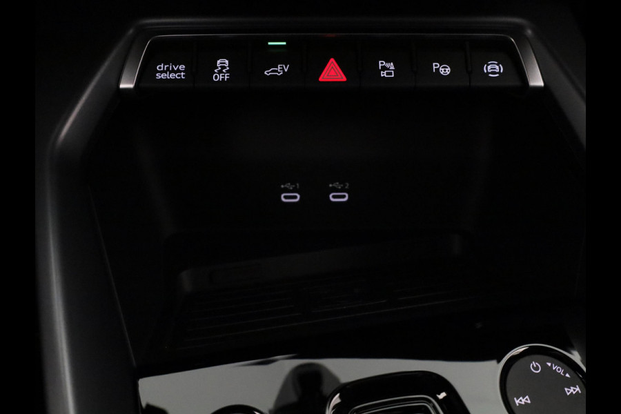 Audi A3 Sportback 40 TFSI e S edition 204pk | Verlengde garantie | Parkeercamera | Adaptieve cruise controle | Optiek pakket zwart Plus | Extra getint glas
