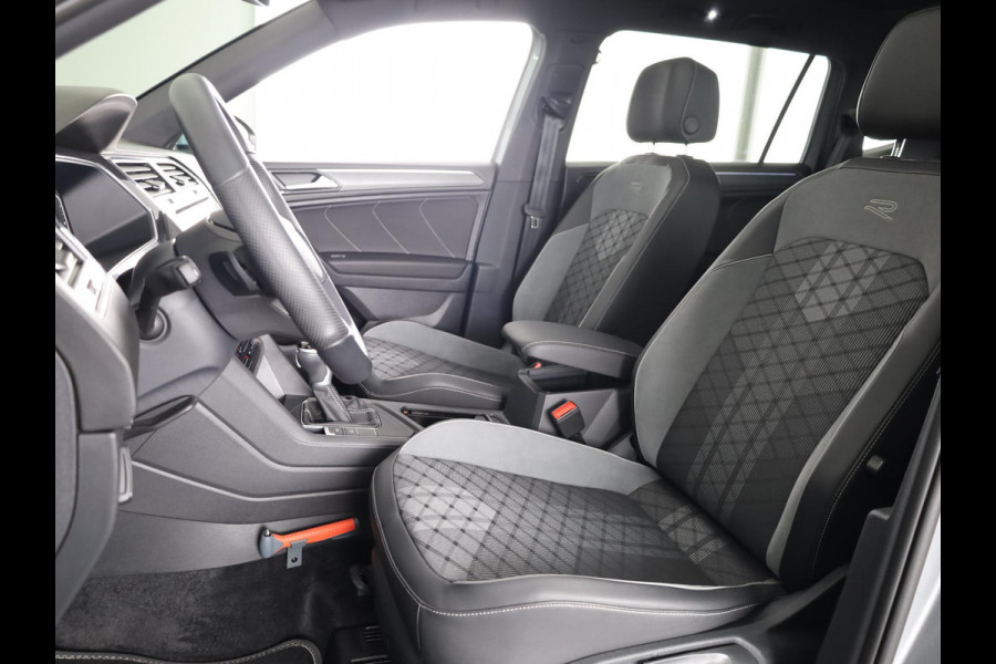 Volkswagen Tiguan Allspace 1.5 TSI R-Line Business 150PK | Automaat (DSG) | Wegklapbare trekhaak | Panoramadak