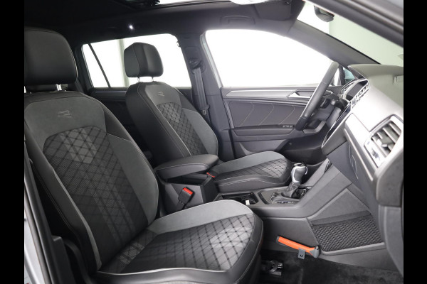Volkswagen Tiguan Allspace 1.5 TSI R-Line Business 150PK | Automaat (DSG) | Wegklapbare trekhaak | Panoramadak