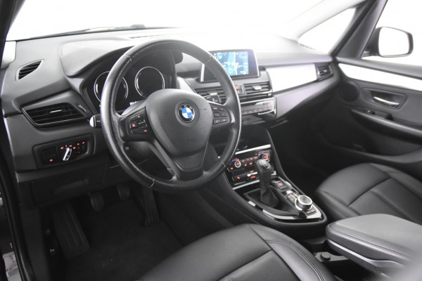 BMW 2 Serie Gran Tourer 218i High Executive *Leer*Navigatie*Parkassist*Stoelverwarming*
