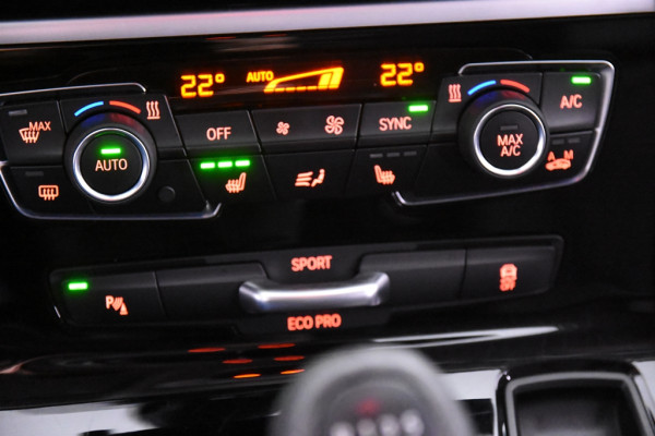 BMW 2 Serie Gran Tourer 218i High Executive *Leer*Navigatie*Parkassist*Stoelverwarming*