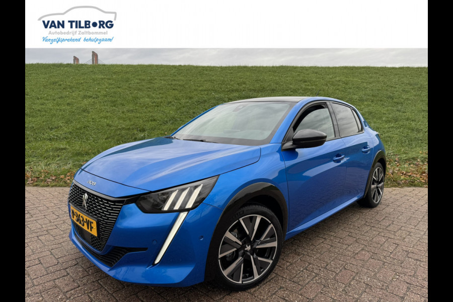 Peugeot 208 1.2 PureTech GT-Line Pano | Stoelverwarming | Apple Carplay | Achteruitrij Camera