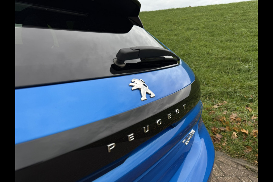 Peugeot 208 1.2 PureTech GT-Line Pano | Stoelverwarming | Apple Carplay | Achteruitrij Camera