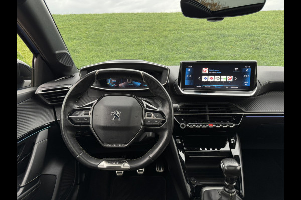 Peugeot 208 1.2 PureTech GT-Line Pano | Stoelverwarming | Apple Carplay | Achteruitrij Camera