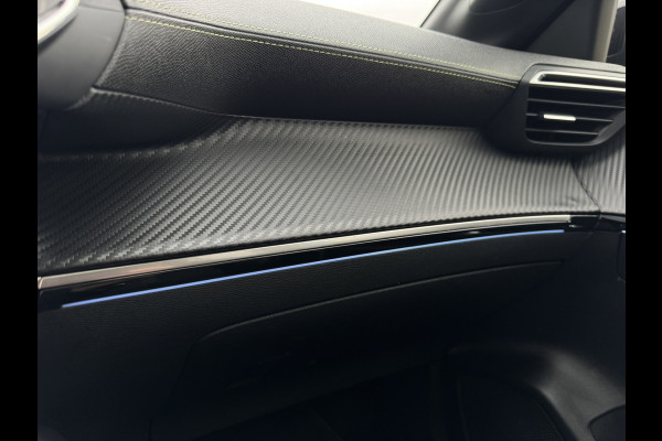 Peugeot 208 1.2 PureTech GT-Line Pano | Stoelverwarming | Apple Carplay | Achteruitrij Camera